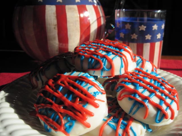 4th of July White Chocolate Dipped Cookie Recipe