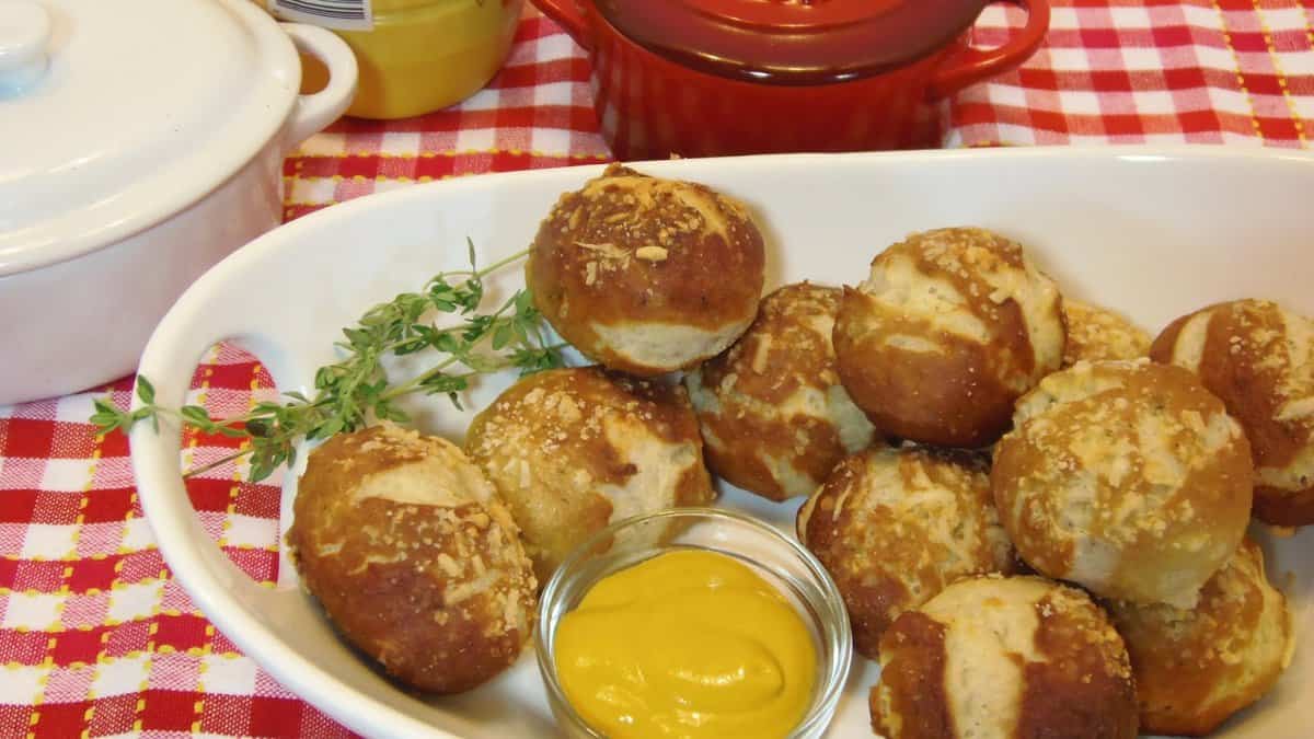 Garlic Thyme Pretzel Bite Recipe