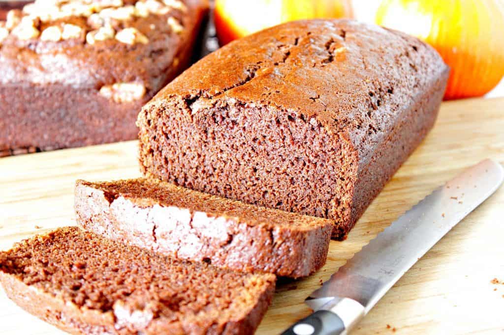 This easy to make chocolate bread recipe with pumpkin & cloves is moist and flavorful. It will soon become your favorite go-to cocoa powder bread recipe. - kudoskitchenbyrenee.com