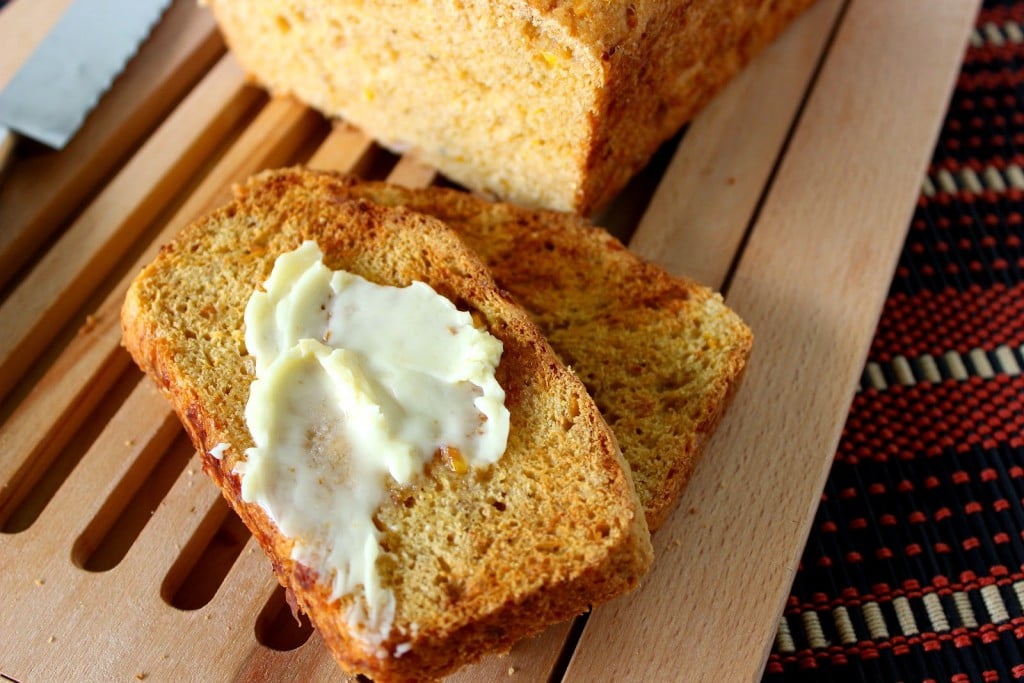 Southwestern Cornbread Southwestern Cornbread Recipe with onions, chiles and cheese.