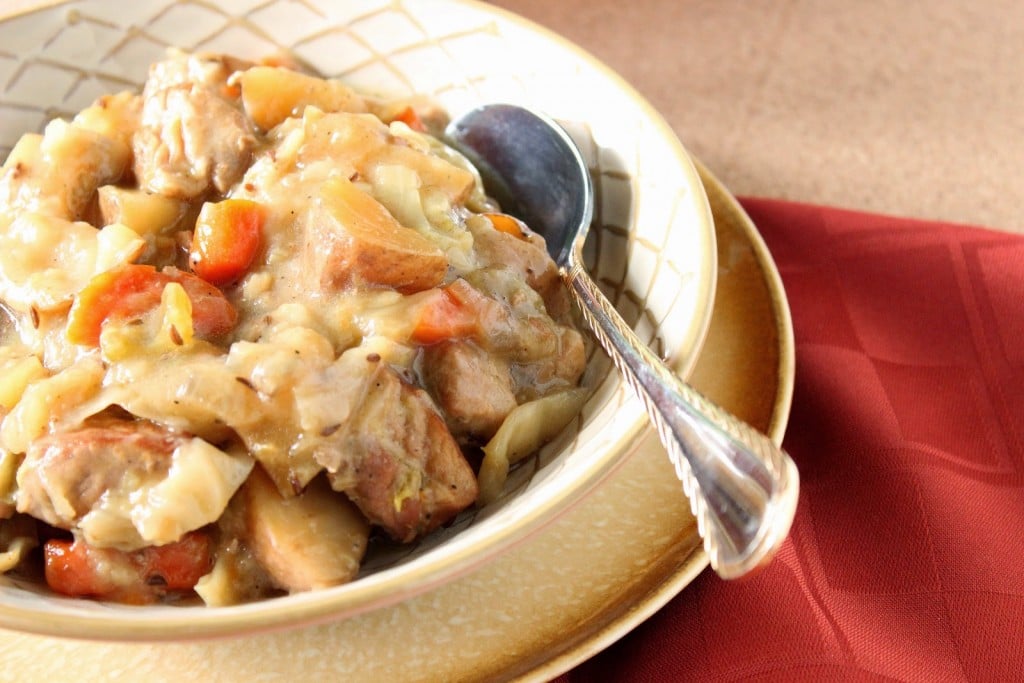 Slow Cooker Pork and Cabbage Stew #SundaySupper / www.kudoskitchenbyrenee.com
