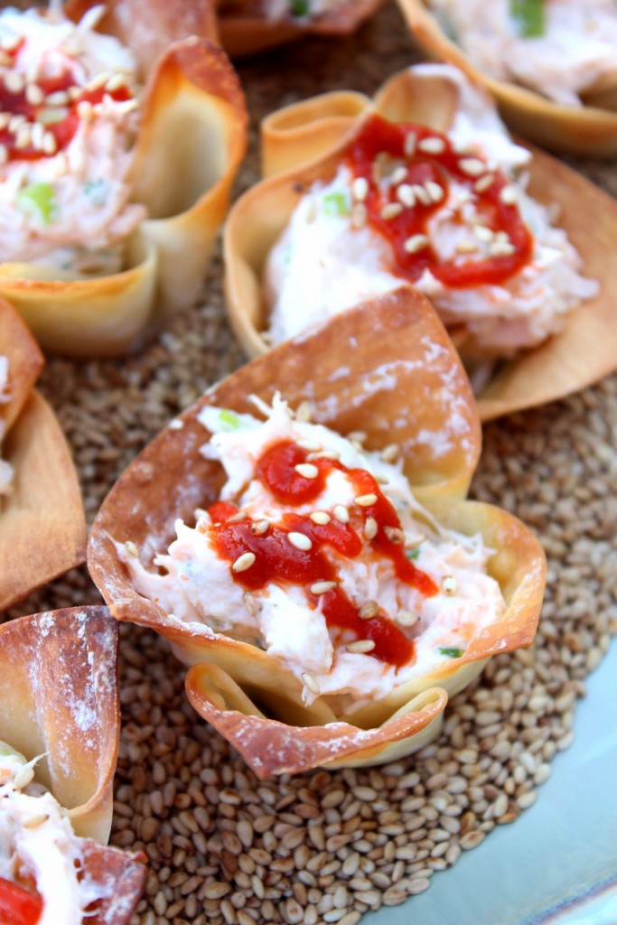 Spicy Baked Crab Rangoon with sesame seeds and sriracha