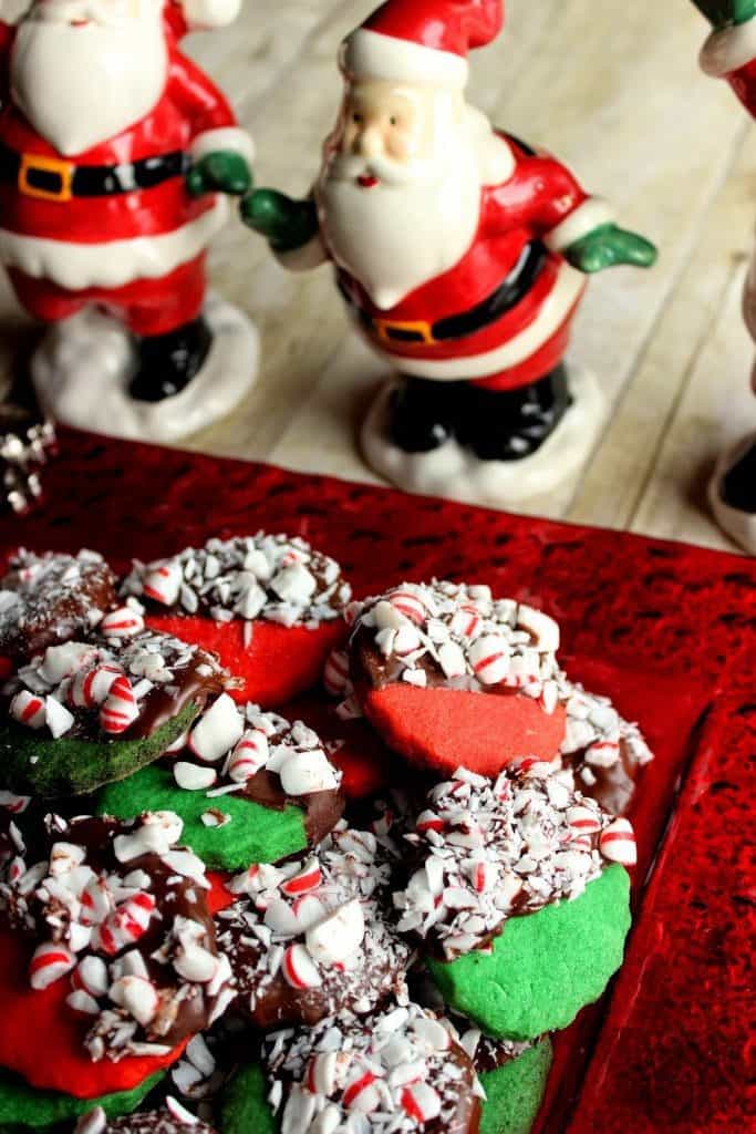 These Peppermint Shortbread Cookies will be the star of any cookie platter. They're all dressed up and ready to party! - kudoskitchenbyrenee.com