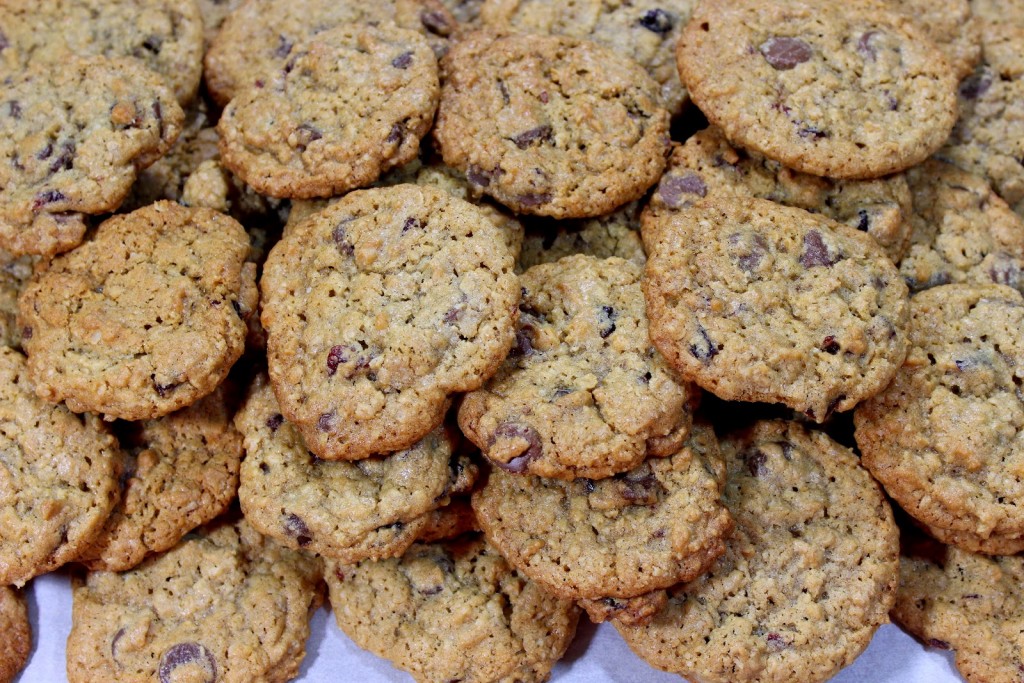 Chocolate Cherry Oatmeal Cookies are the perfect cookie to satisfy your sweet tooth and still get in your daily fiber and fruit requirements...well, sort of. LOL
