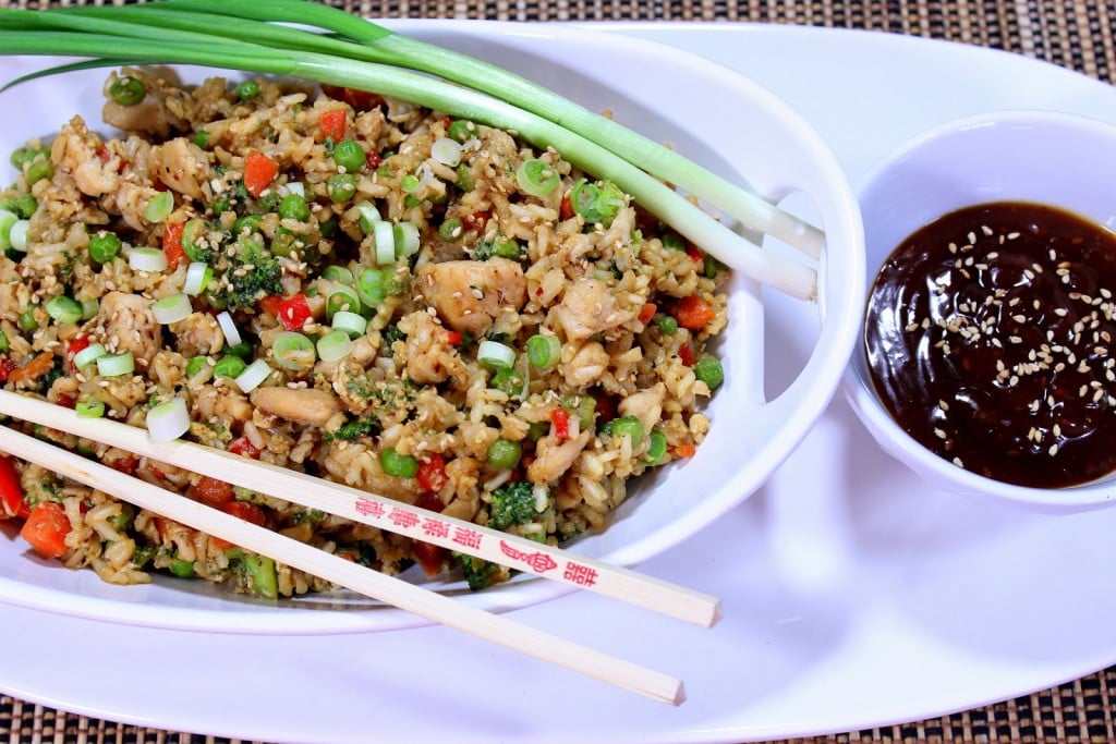 Chicken Fried Rice with Sesame Seeds and Almonds Chicken Fried Rice with Sesame Seeds and Almonds #SundaySupper #McSkilletSauces