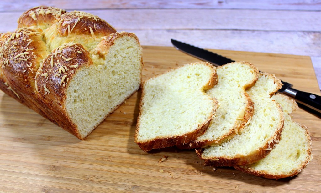 Italian Easter Cheese Bread for TwelveLoaves ⋆ Kudos Kitchen by Renée