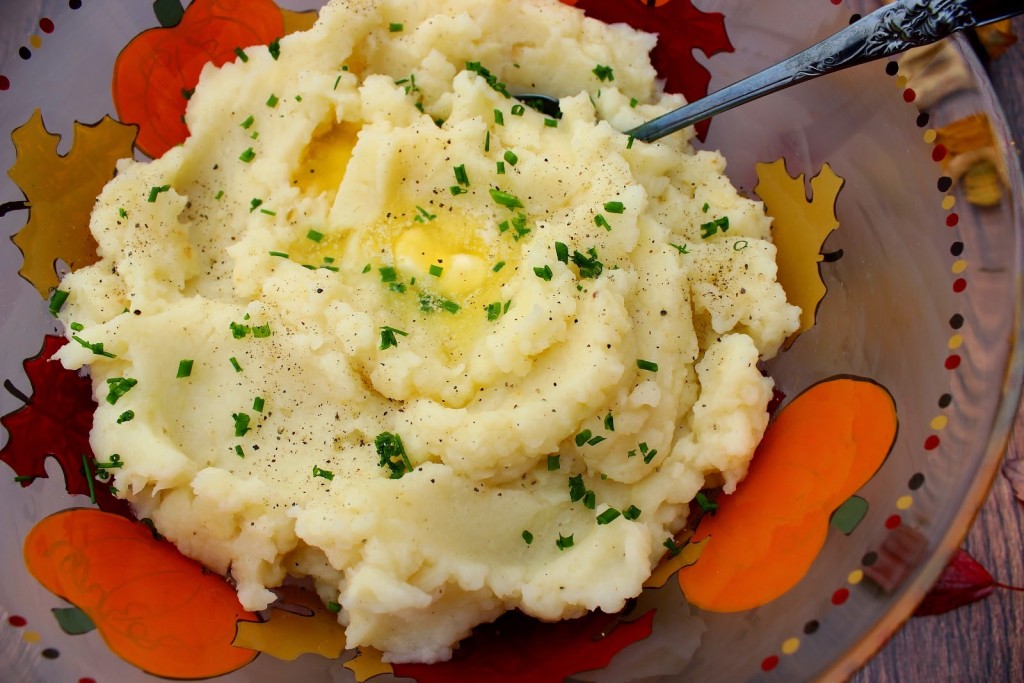 https://www.kudoskitchenbyrenee.com///2014/11/celery-root-mashed-potatoes/
