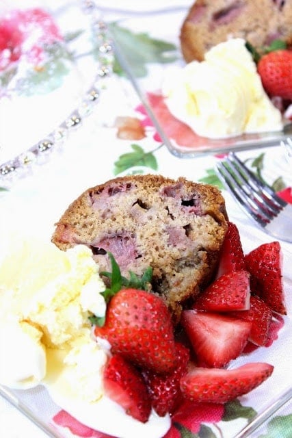 Strawberry Rhubarb Bundt Cake is so moist and flavorful that you'll wish rhubarb was in season all year long - www.kudoskitchenbyrenee.com Old Fashioned Strawberry Rhubarb Bundt Cake