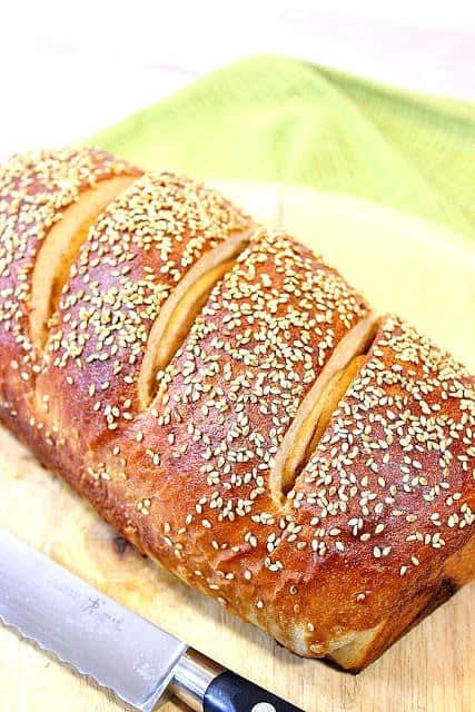 This Deliciously Flavorful Whole Wheat Dijon Pretzel Bread is everything you love about soft, hot pretzels, but without the twist, and perfect for sandwiches. - kudoskitchenbyrenee.com