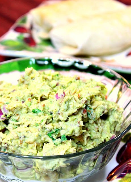 Healthy Avocado Chicken Salad is a wonderful and easy filling for tortilla wraps. Store-bought rotisserie chicken makes it the perfect choice for a quick and tasty grab-and-go lunch or dinner. - Kudos Kitchen by Renee Avocado Chicken Salad