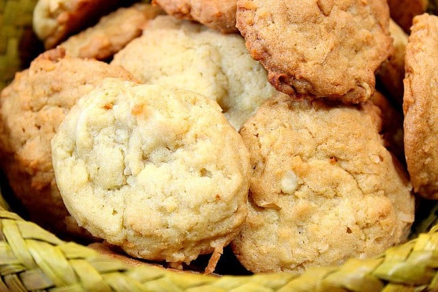 Coconut Macadamia Nut Cookies