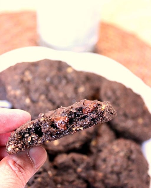 Choco-Oat Toffee Chip Cookies