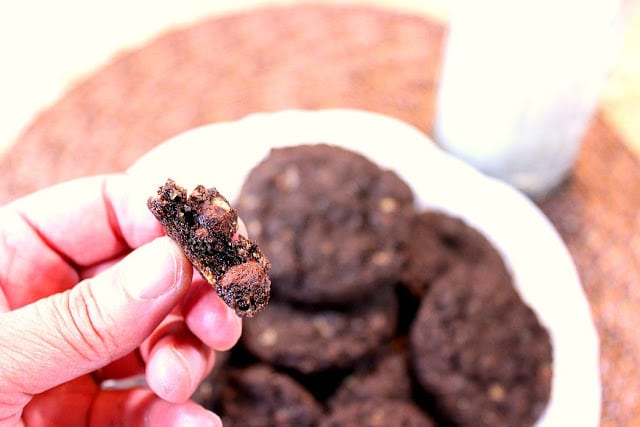 Choco-Oat Toffee Chip Cookies