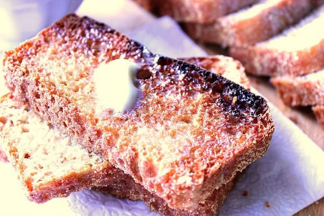 Easy Whole Wheat English Muffin Yeast Bread - www.kudoskitchenbyrenee.com Whole Wheat English Muffin Bread