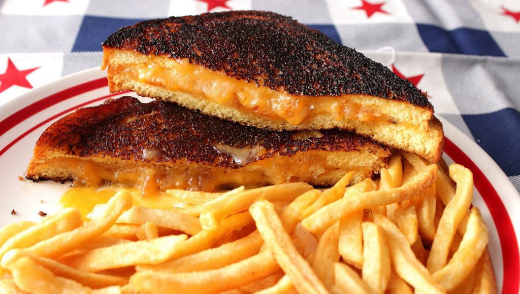 cheddar and brie grilled cheese