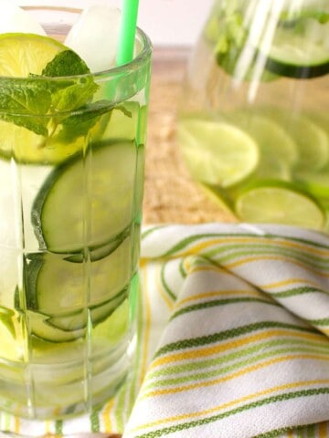 Keep your body healthy and strong by staying active and keep hydrated with this fitness water of cucumber, lime, and mint.