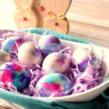 Tie Dye Easter Eggs using mayonnaise