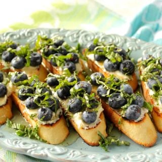 Bruschetta with Basil and Blueberry