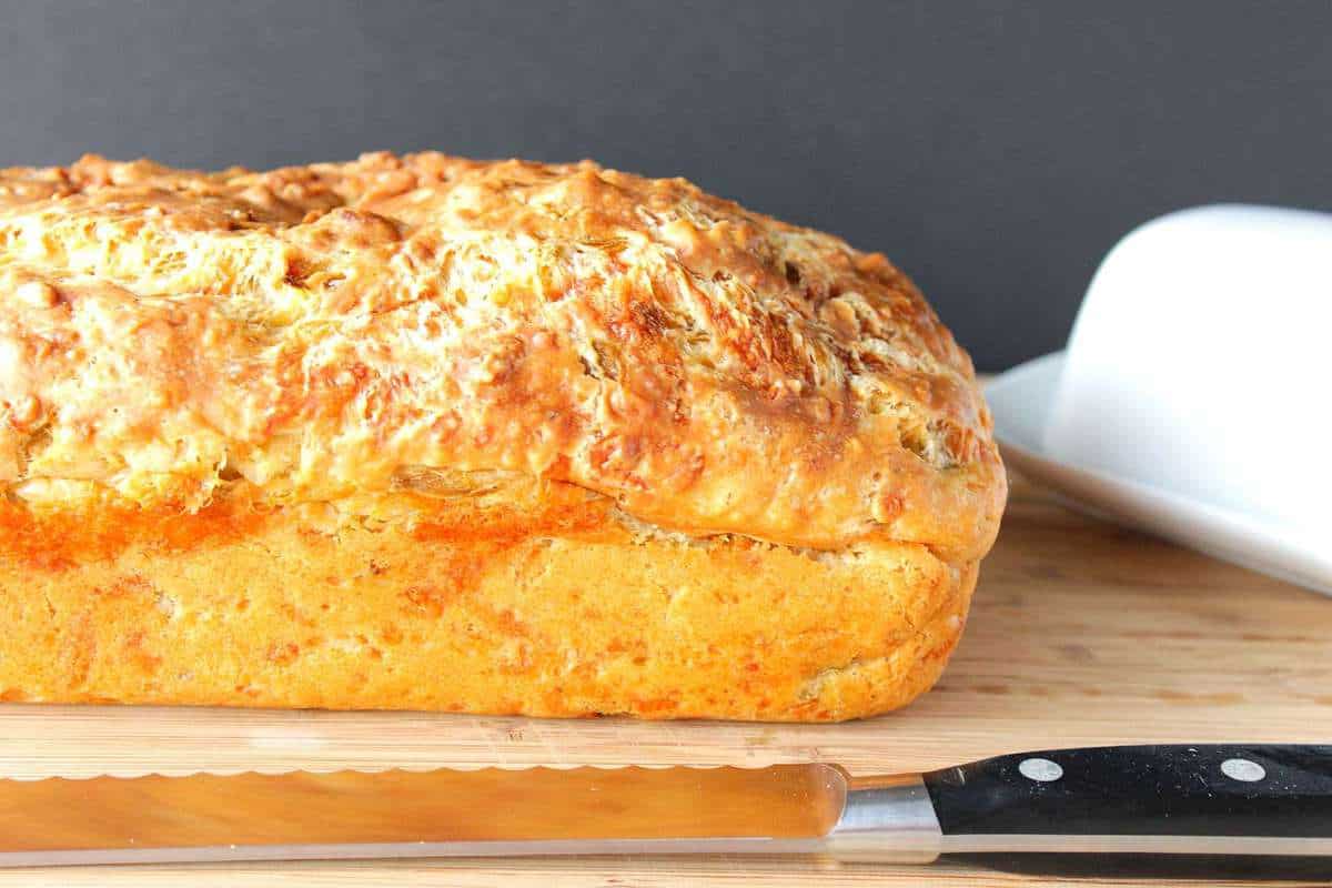 cheesy monterey jack jalapeno quick bread