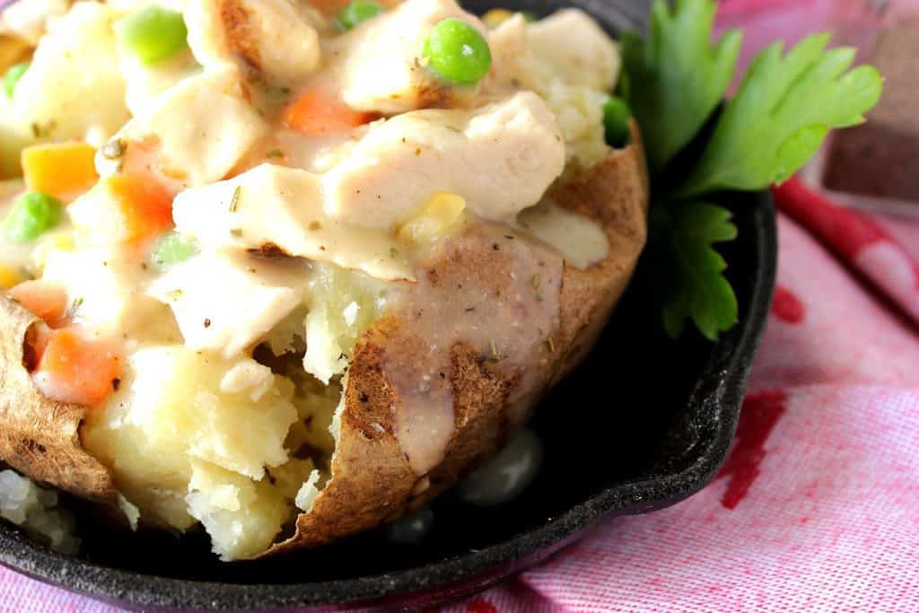 Closeup picture of Baked Chicken Pot Potato