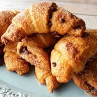 Super Simple Chocolate Cinnamon Breakfast Croissants