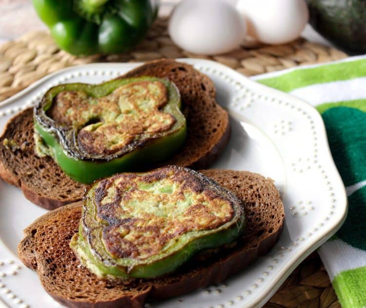lucky day 4 leaf clover avocado breakfast toast with green pepper