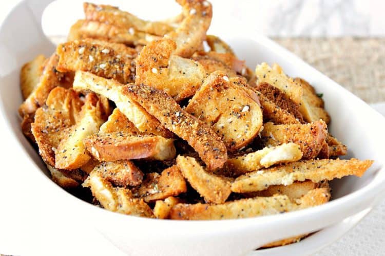crispy crunchy totally addicting everything bagel chips