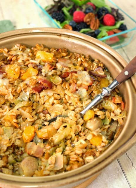 If you're trying to add more Oats & Grains to your diet, then this Versatile Oats & Grains Recipe Roundup for Friday's Featured Foodie Feastings is right up your alley! - Kudos Kitchen by Renee Oats & Grains Recipe Roundup 2018 for Friday's Featured Foodie Feastings | Kudos Kitchen by Renee
