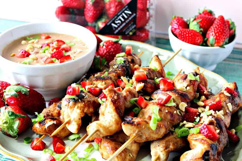 Healthy Nutritious Chicken with Strawberry Satay Sauce featuring Florida Strawberries for #SundaySupper | Kudos Kitchen by Renee