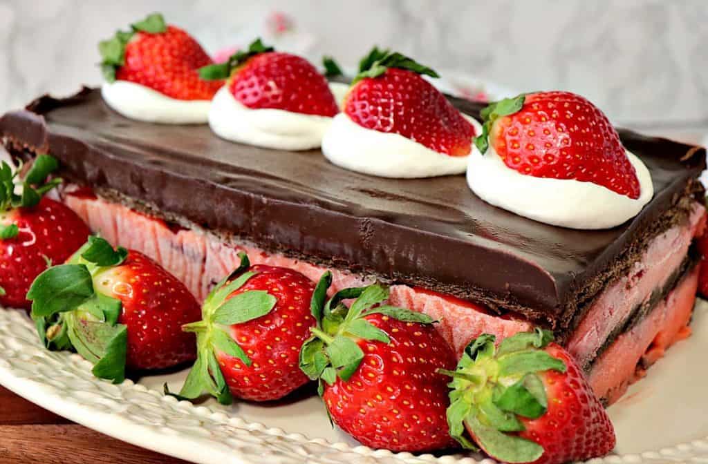 No Bake Layered Chocolate Strawberry Pudding Cake with Whole Strawberries and Whipped Cream - www.kudoskitchenbyrenee.com