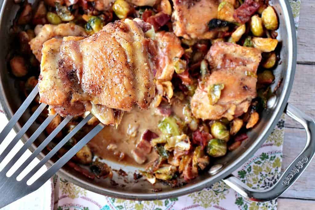 Skillet Chicken Thighs with Brussels Sprouts & Bacon - www.kudoskitchenbyrenee.com