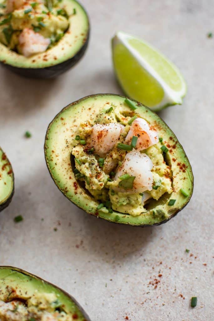 Amazing Avocado Recipe Roundup 2018 for Friday's Featured Foodie Feastings. - www.kudoskitchenbyrenee.com