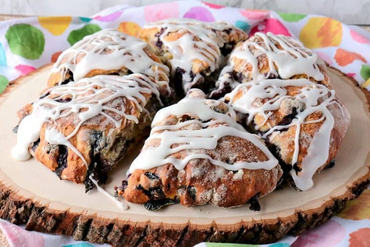 blueberry lemon scones with lemon vanilla icing