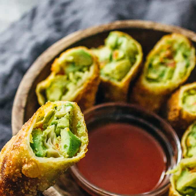 Amazing Avocado Recipe Roundup 2018 for Friday's Featured Foodie Feastings. - www.kudoskitchenbyrenee.com