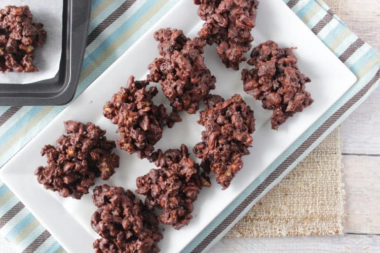 no bake peanut butter & chocolate granola jumbles candy