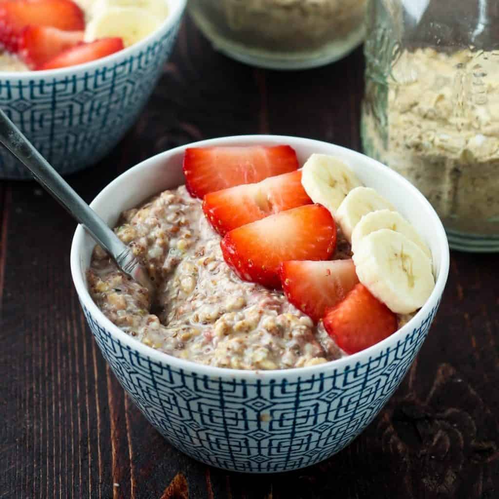 Outrageous Oatmeal Recipe Roundup 2018 for Friday's Featured Foodie Feastings - kudoskitchenbyrenee.com