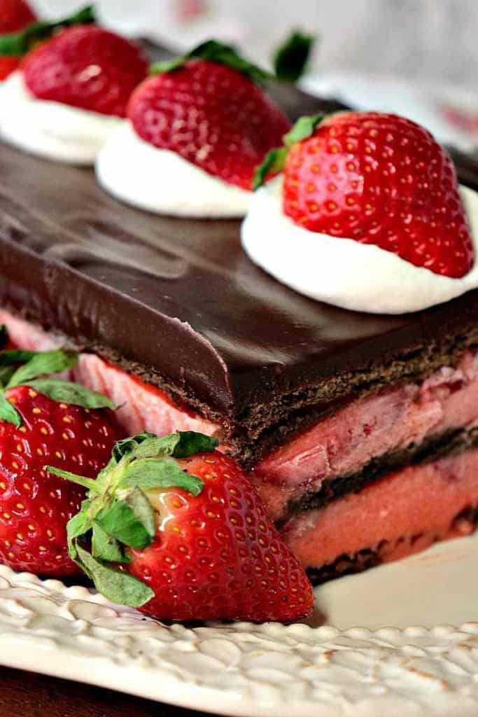 Sensational Strawberry Recipe Roundup 2018 for Friday's Featured Foodie Feastings - www.kudoskitchenbyrenee.com