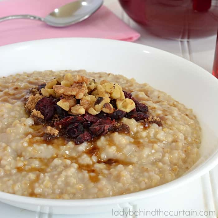 Outrageous Oatmeal Recipe Roundup 2018 for Friday's Featured Foodie Feastings - kudoskitchenbyrenee.com