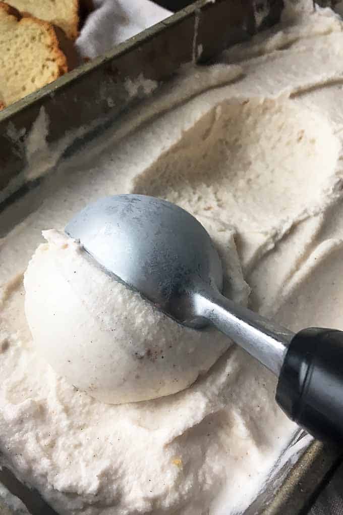 Incredible Ice Cream Recipe Roundup 2018 for Friday's Featured Foodie Feastings - kudoskitchenbyrenee.com