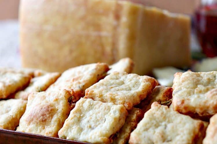 crispy golden parmigiano-reggiano parmesan fennel crackers