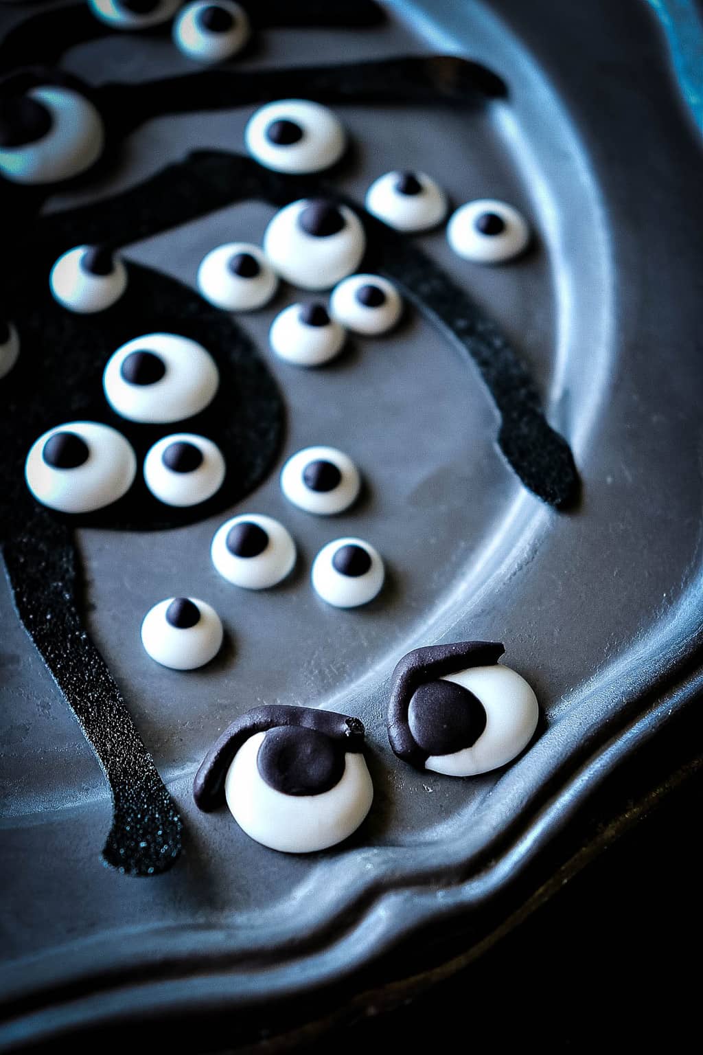Homemade Candy Eyeballs Recipe Made with Royal Icing