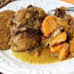 Worried that your chicken breasts are always dry and boring? No longer. These fork-tender Apple Cider Braised Chicken Breasts with Sweet Potatoes and Gingersnaps are anything but dry and boring! - kudoskitchenbyrenee.com