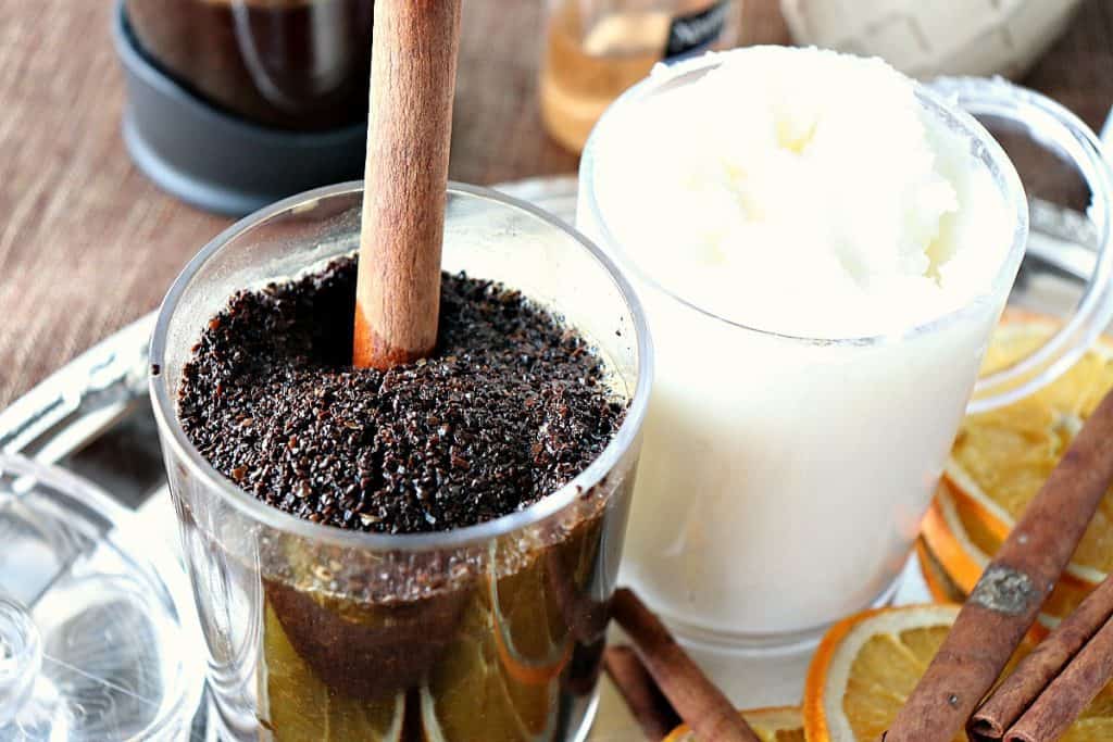 Homemade Coffee Exfoliant & Coconut Oil Moisturizer - kudoskitchenbyrenee.com @kudoskitchen