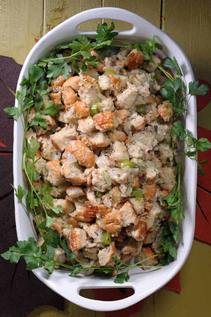 Thanksgiving Stuffing & Dressing Recipe Roundup 2018 - Friday's Featured Foodie Feastings - kudoskitchenbyrenee.com @kudoskitchen