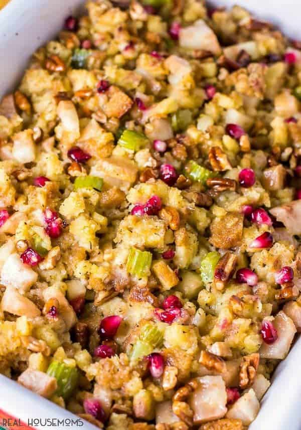 Thanksgiving Stuffing & Dressing Recipe Roundup 2018 - Friday's Featured Foodie Feastings - kudoskitchenbyrenee.com @kudoskitchen