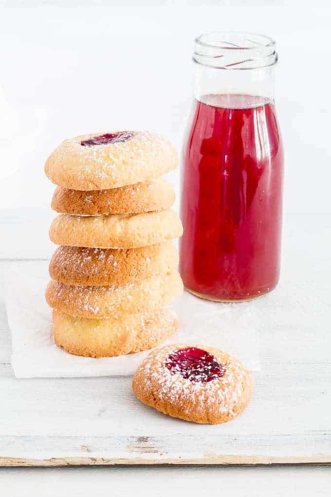 A photo of cookies for a Colossal Christmas Cookie Recipe Roundup.