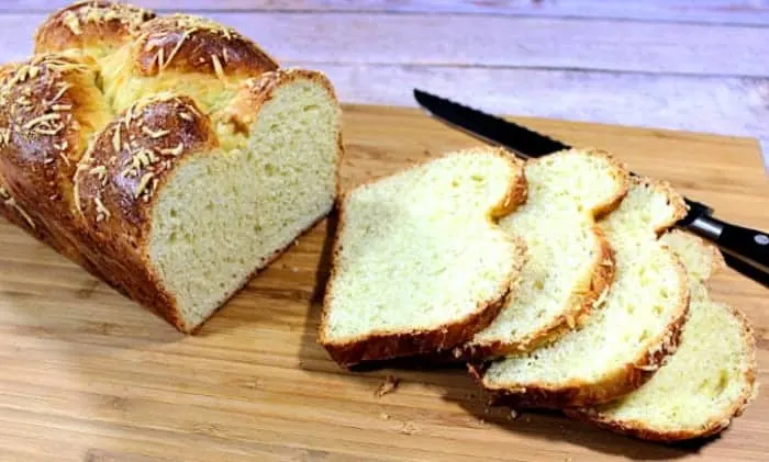 Best Tasting Golden Italian Easter Cheese Bread Recipe