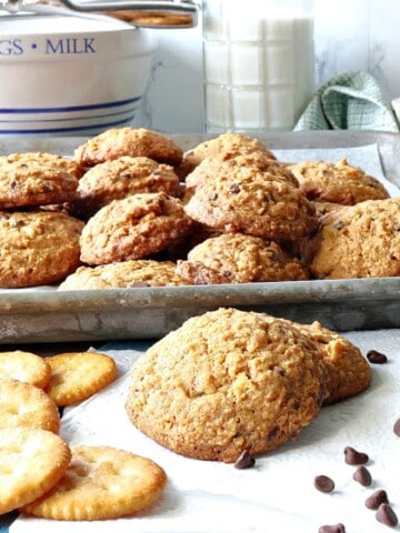 Butterscotch Ritz Cookies with ritz crackers and chocolate chips.