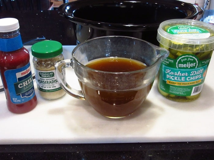 The ingredients for making a pickling spice for corned beef.