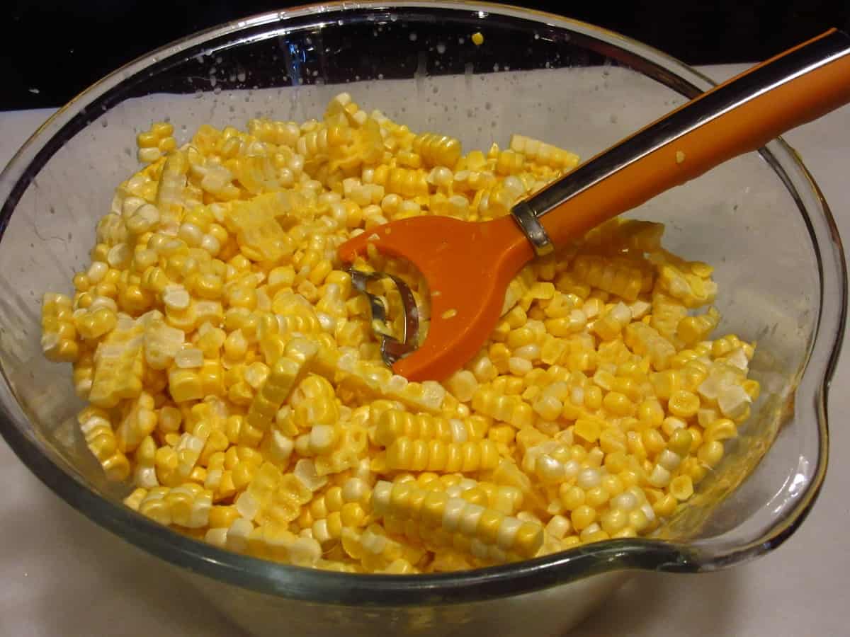 Corn kernels in a bowl for how to make apple corn chowder.
